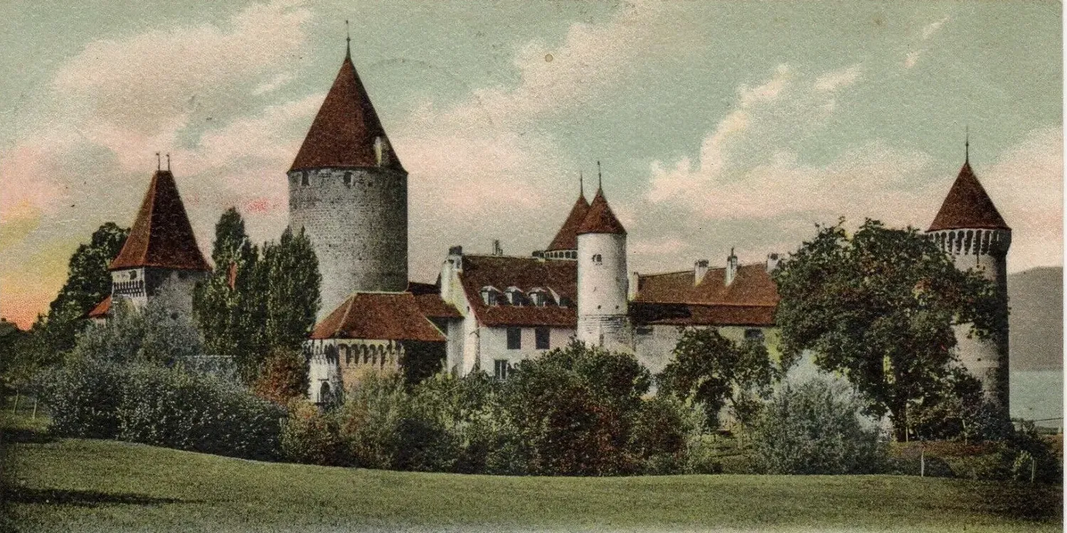 Le château et le pré sur une carte postale colorisée des environs de 1900